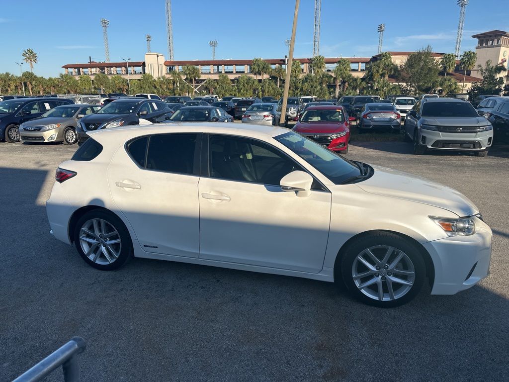 2017 Lexus CT 200h 1