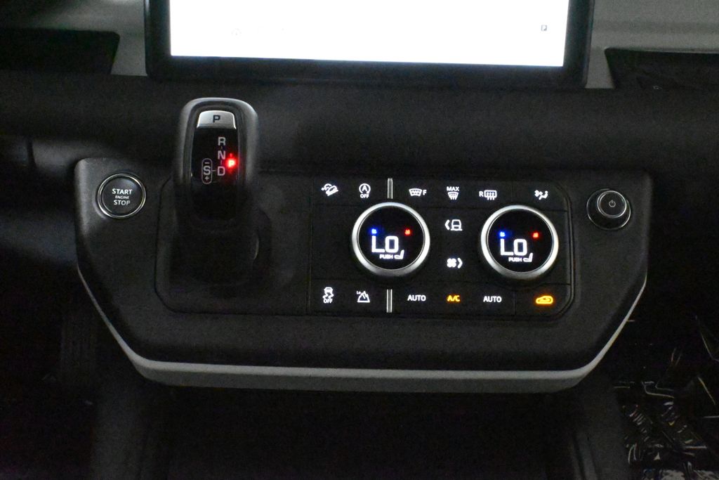 Thumbnail: 2024 Land Rover Defender - 25