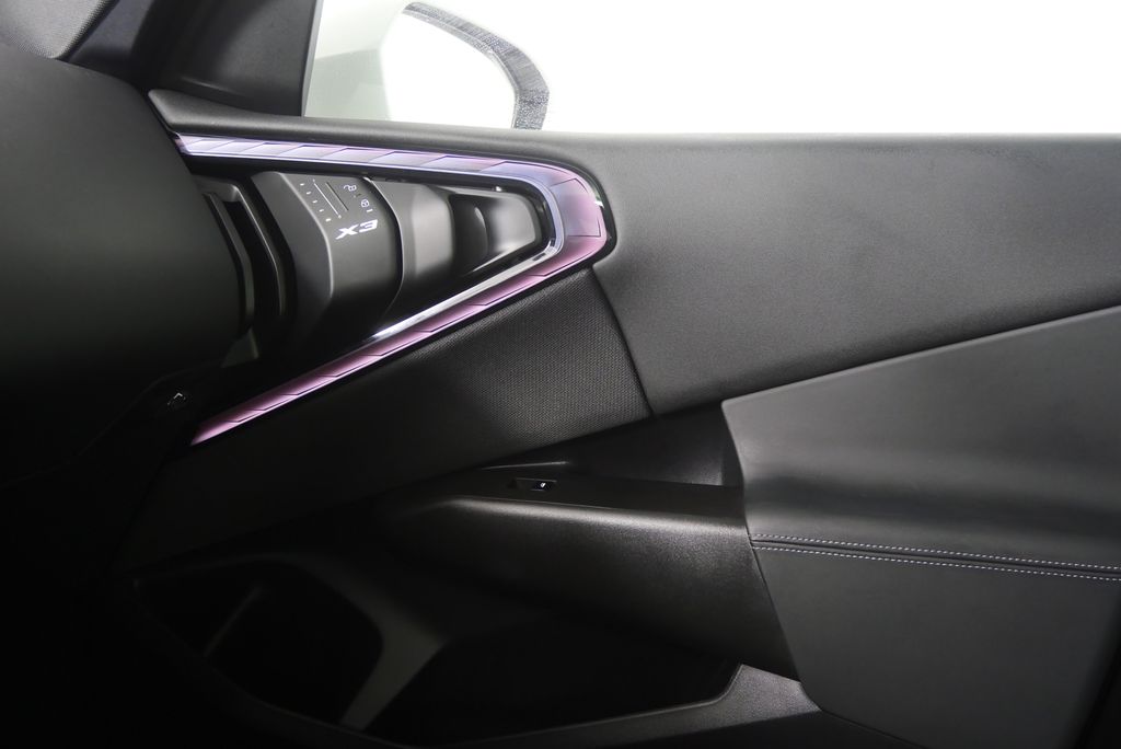 Thumbnail: 2025 BMW X3 - 25