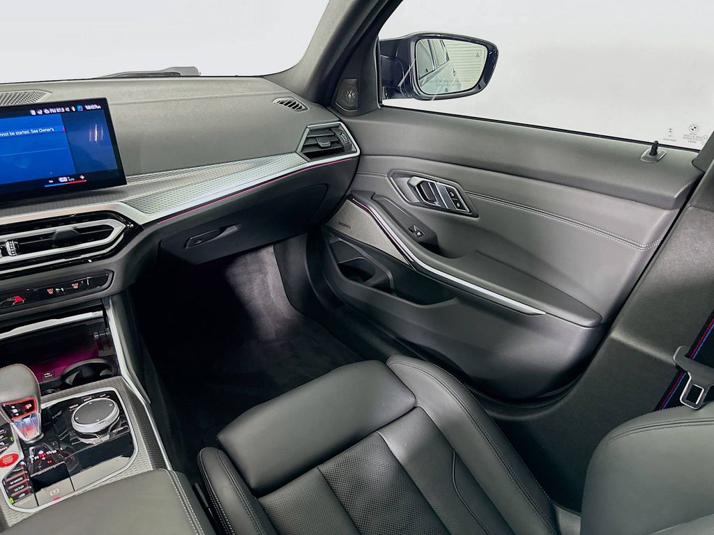 Thumbnail: 2023 BMW M3 - 23