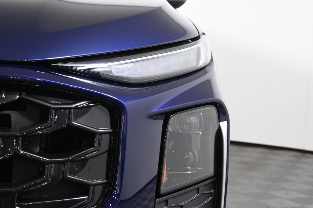 Thumbnail: 2026 Audi Q3 - 11