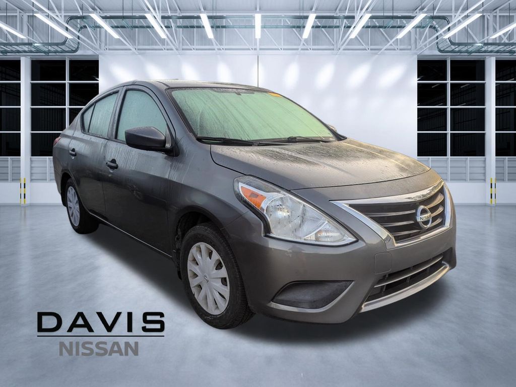 Gray (Gun Metallic) 2019 Nissan Versa S Plus FWD Sedan Front-Wheel Drive Continuously Variable Transmission