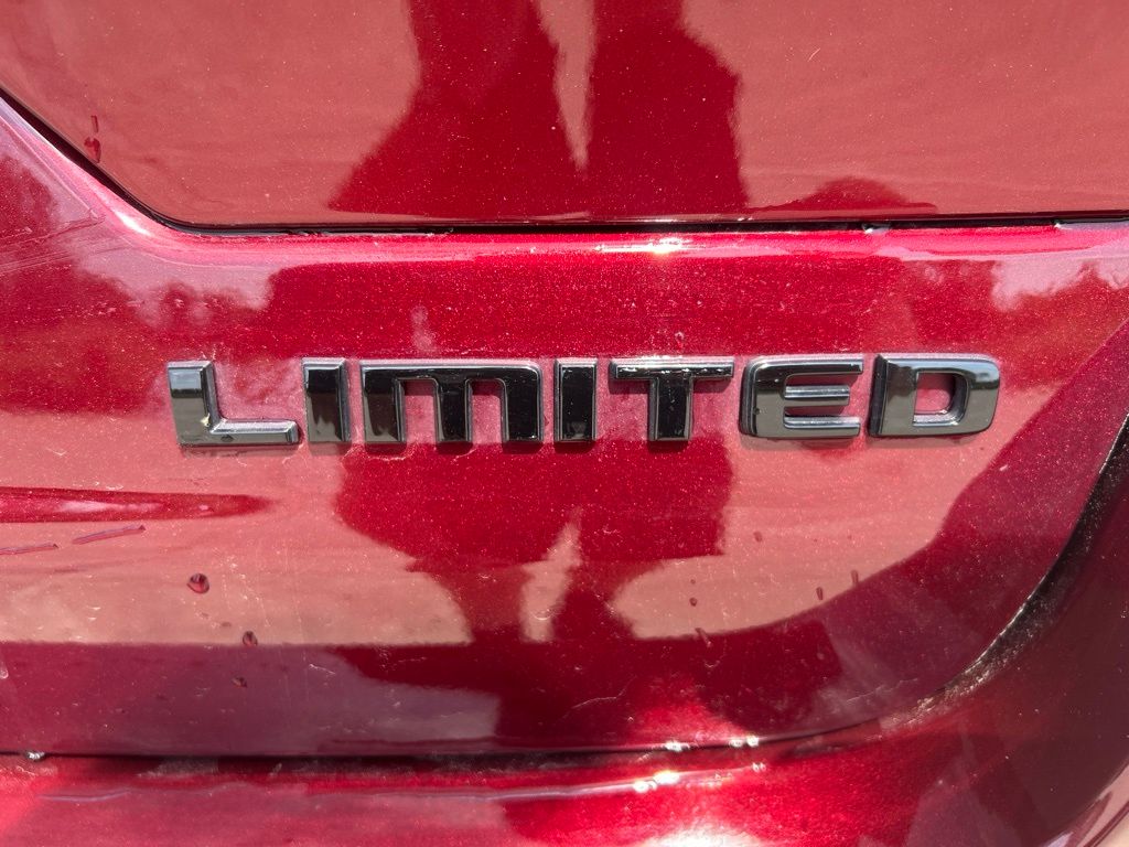 Used 2025 Jeep Grand Cherokee SUV