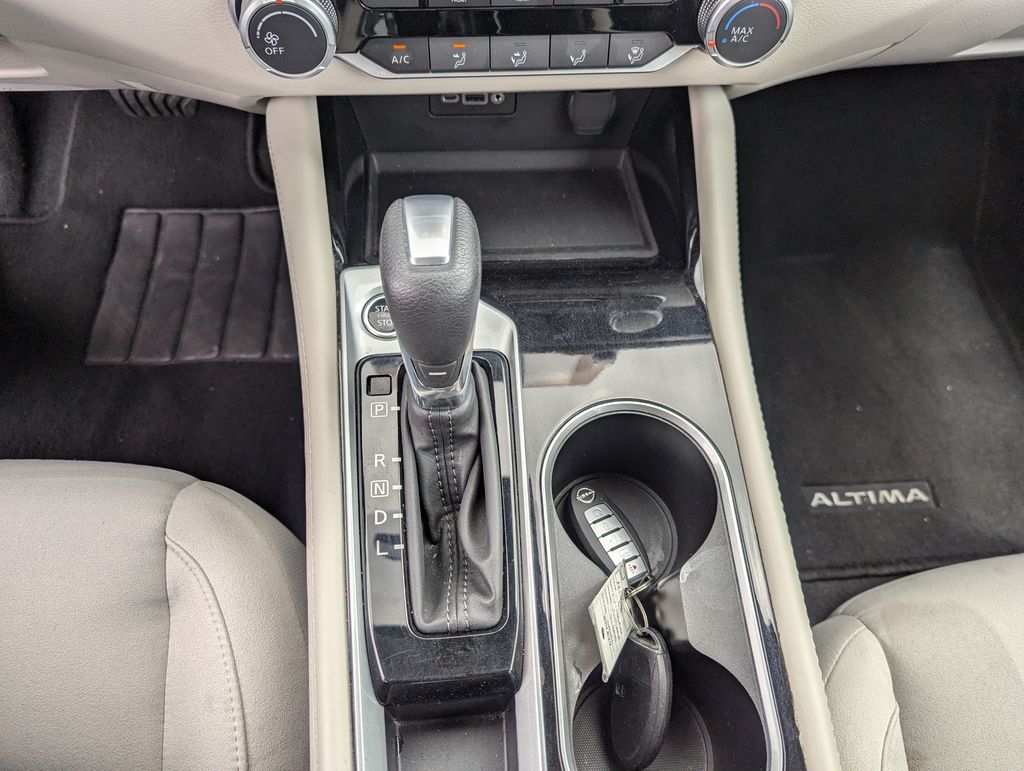 2023 Nissan Altima 2.5 SV 14