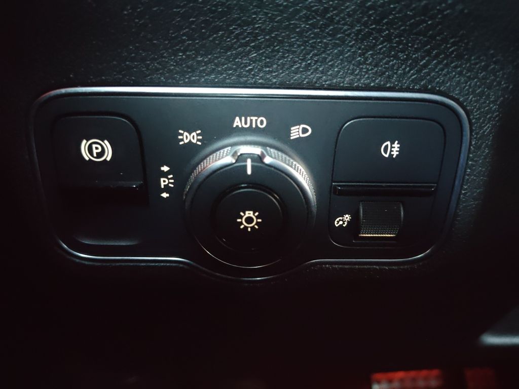 2021 Mercedes-benz Glb  Glb 250 In Austin, Texas