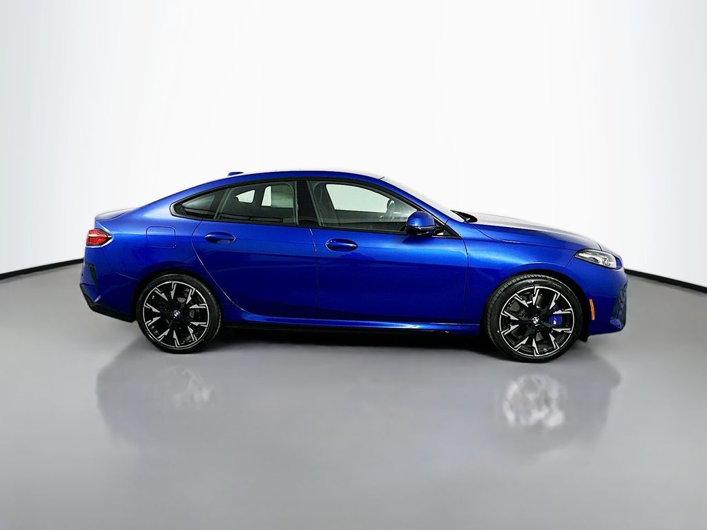 Thumbnail: 2026 BMW 2 Series - 4