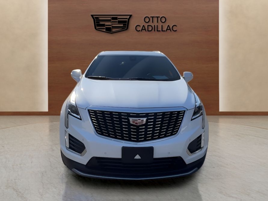 used 2024 Cadillac XT5 car, priced at $42,700