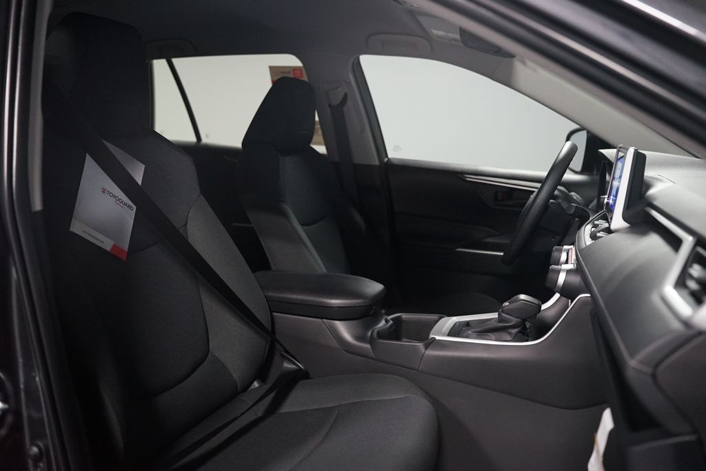 Thumbnail: 2025 Toyota RAV4 - 14