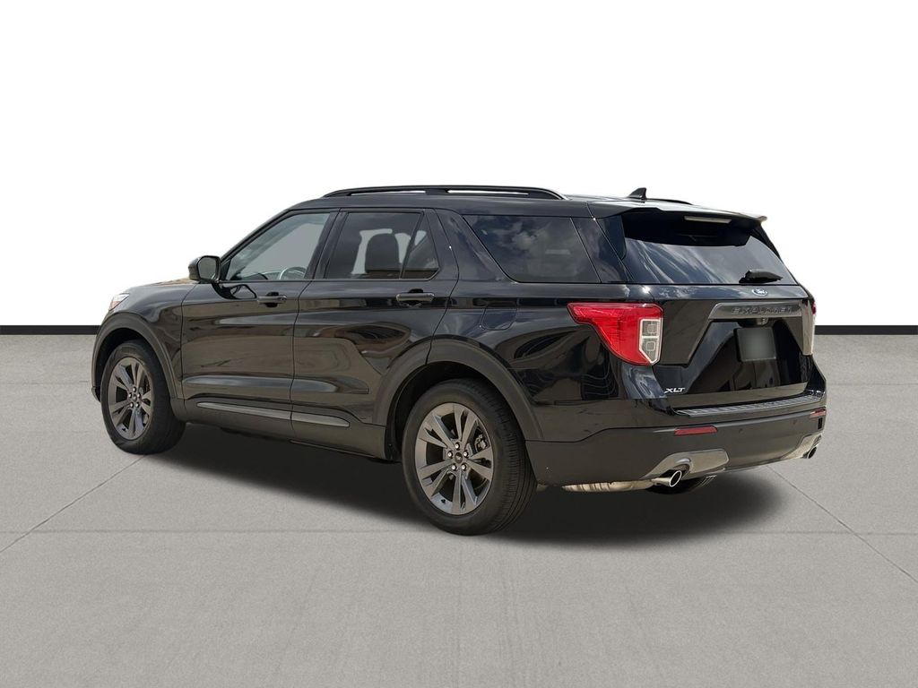 2023 Ford Explorer XLT - 6