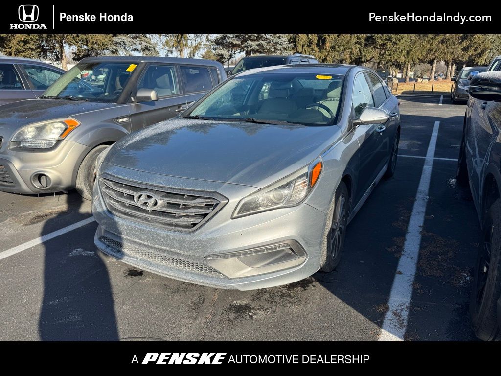 2016 Hyundai Sonata Base -
                Indianapolis, IN