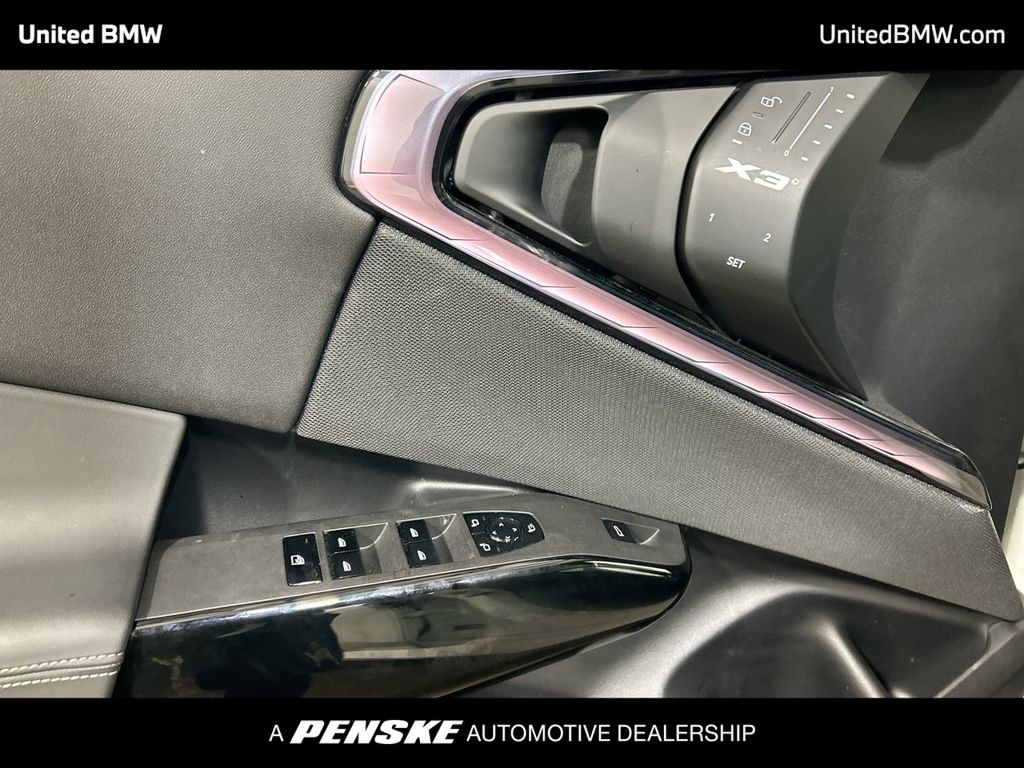 Thumbnail: 2025 BMW X3 - 11