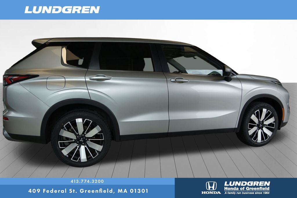Used 2025 Mitsubishi Outlander SUV