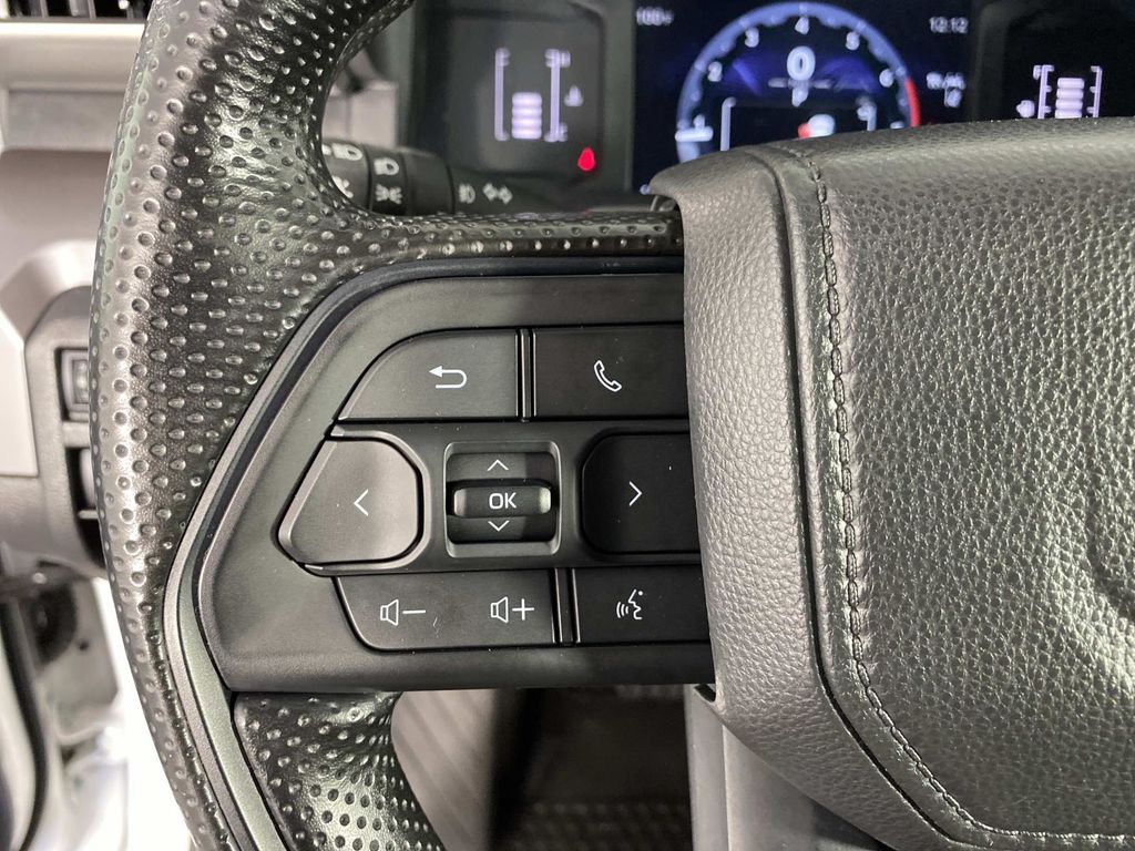 2025 Toyota Tacoma SR5 Ice - Grieco Acura - Image 15