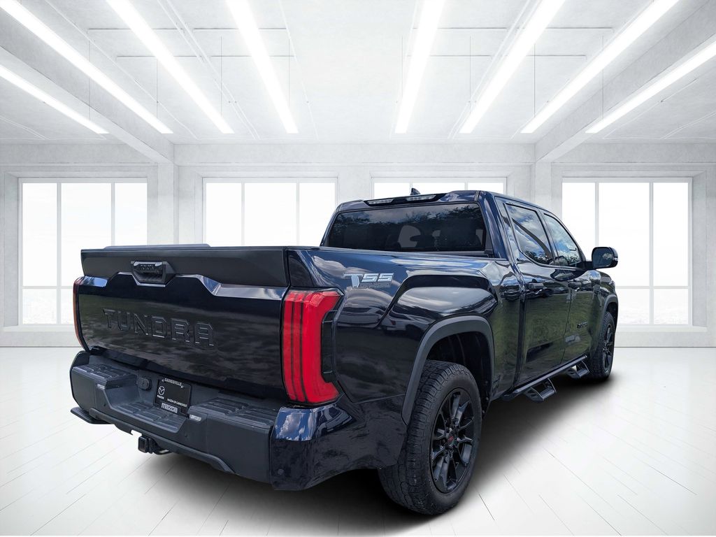 Used 2023  Toyota SR5 image 3
