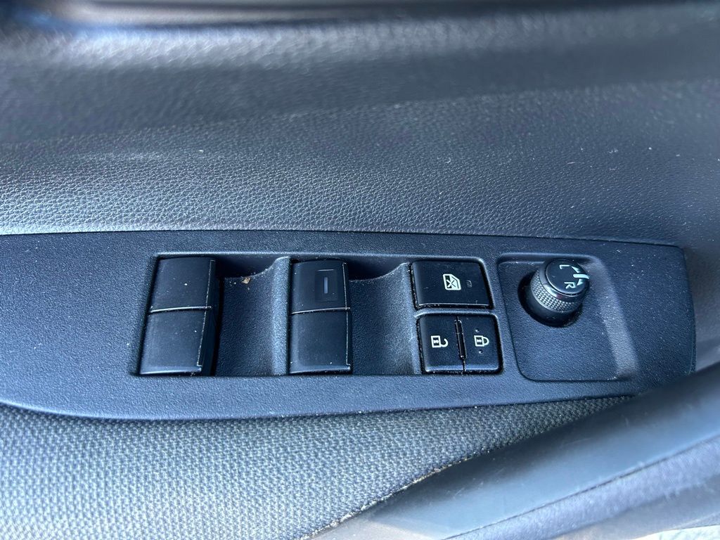 Thumbnail: 2023 Toyota Corolla - 16