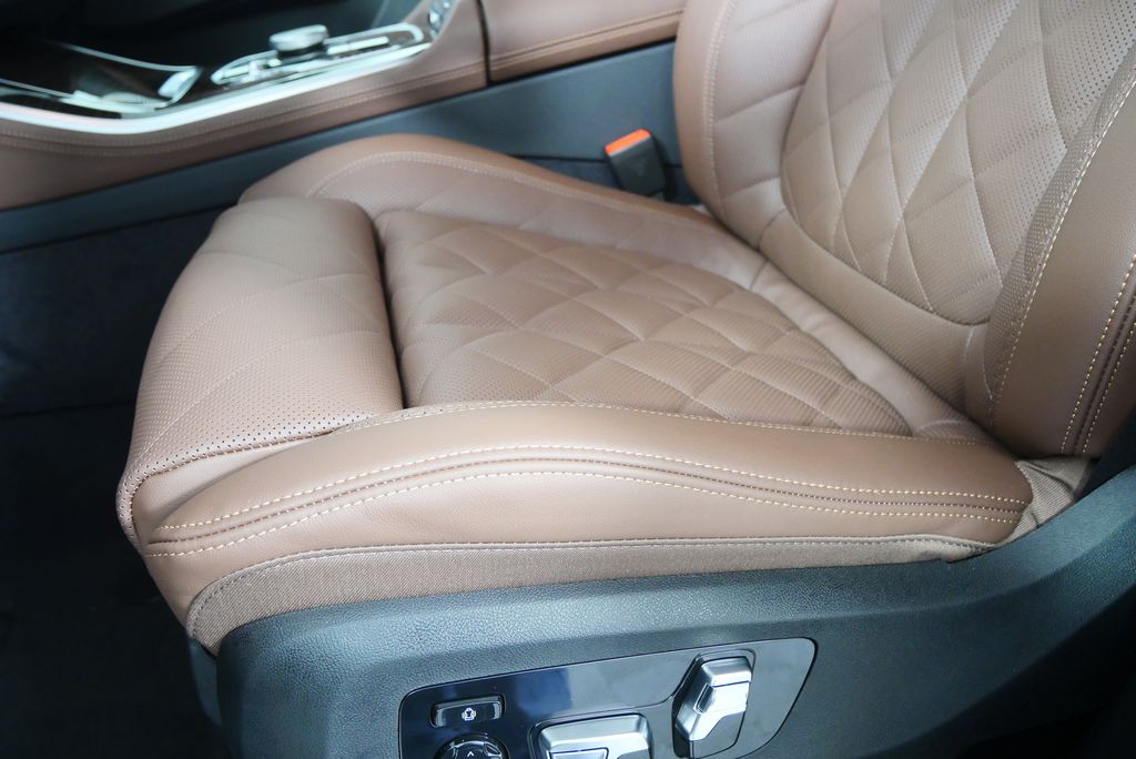 Thumbnail: 2026 BMW X5 - 10