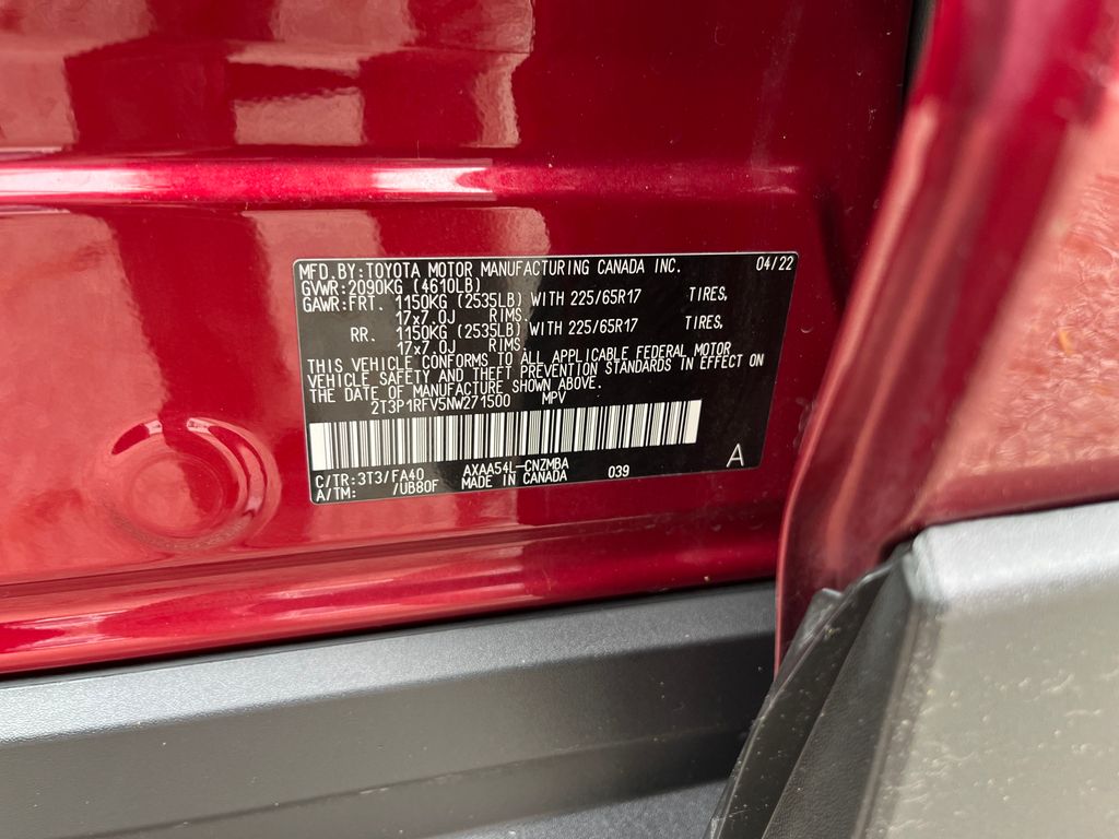 2022 Toyota RAV4 XLE photo