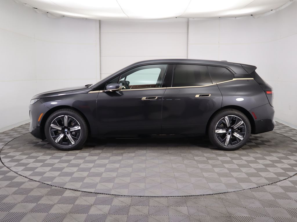 Thumbnail: 2026 BMW iX - 8