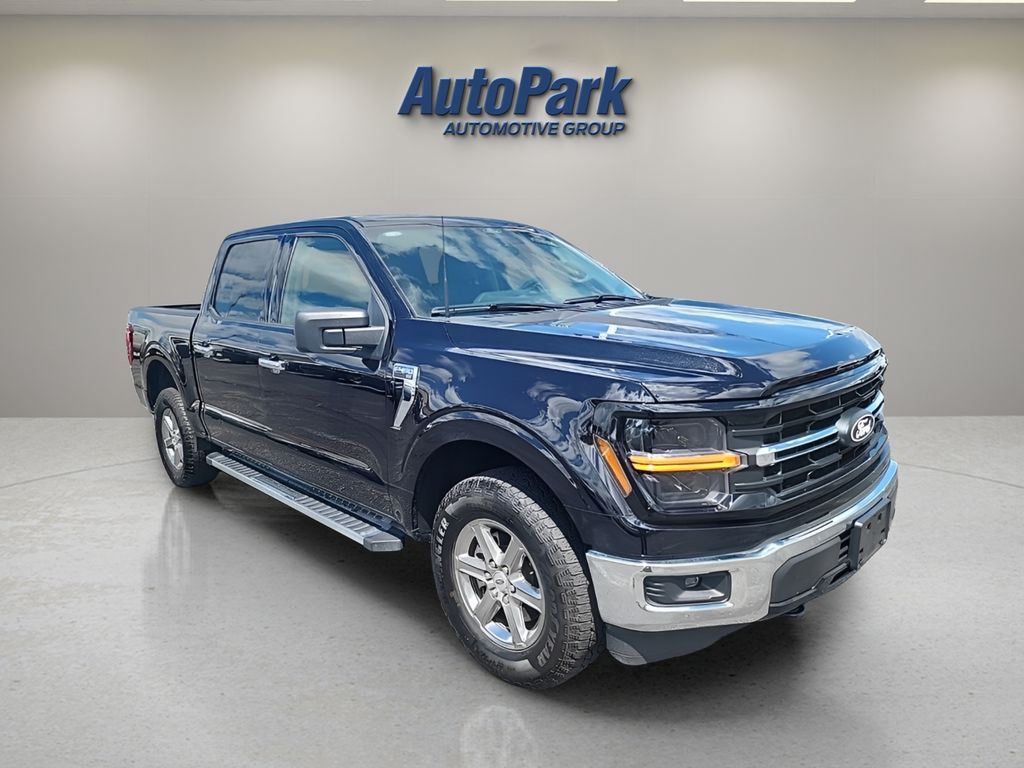 Agate Black Metallic 2025 Ford F-150 Pickup Truck Four-Wheel Drive Automatic
