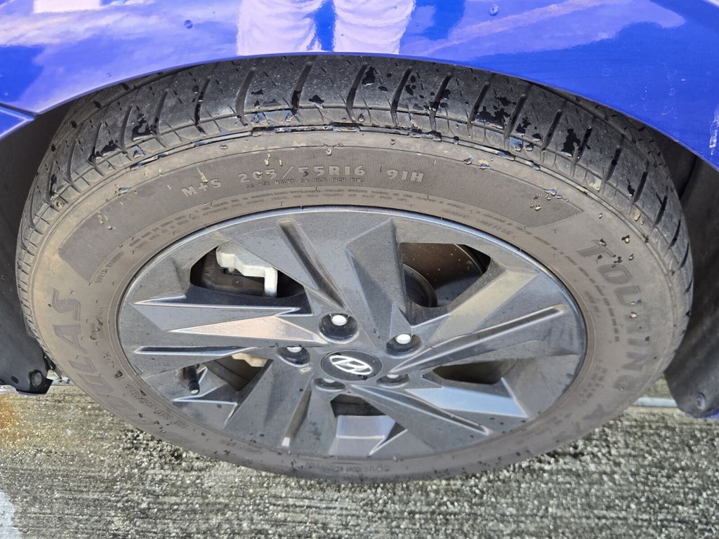 2023 Hyundai Elantra - $20,130