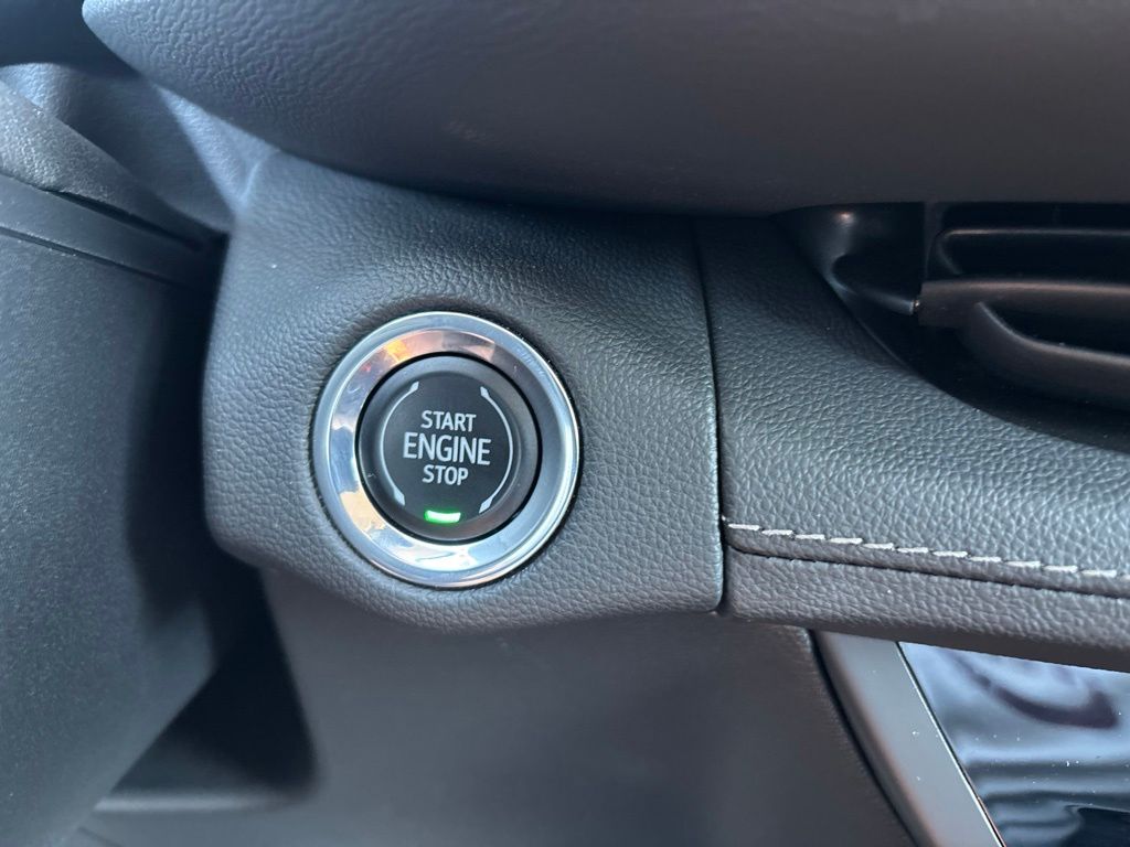Used 2023 Buick Envision SUV