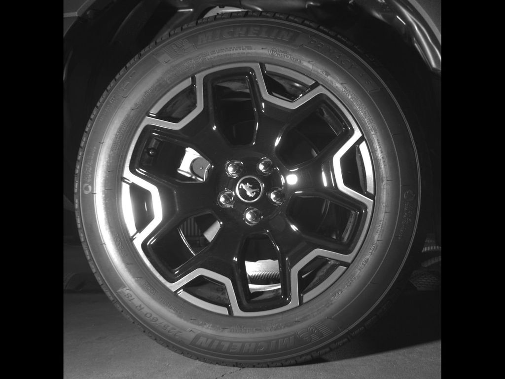 New 2026 Space White Metallic Ford Outer Banks® image 11