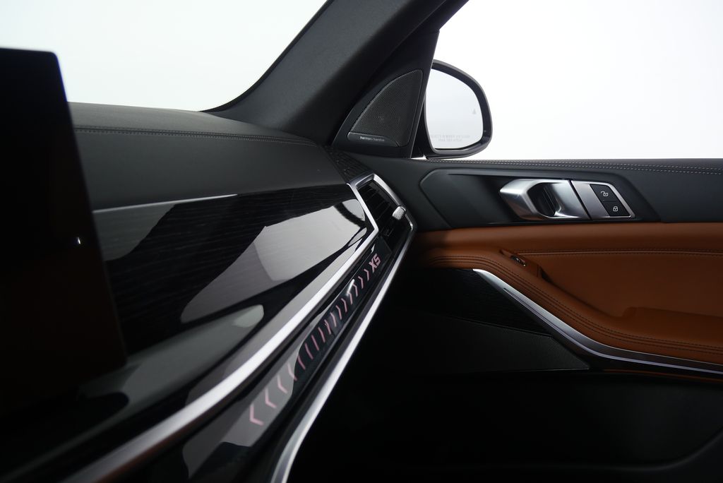 Thumbnail: 2026 BMW X5 - 24