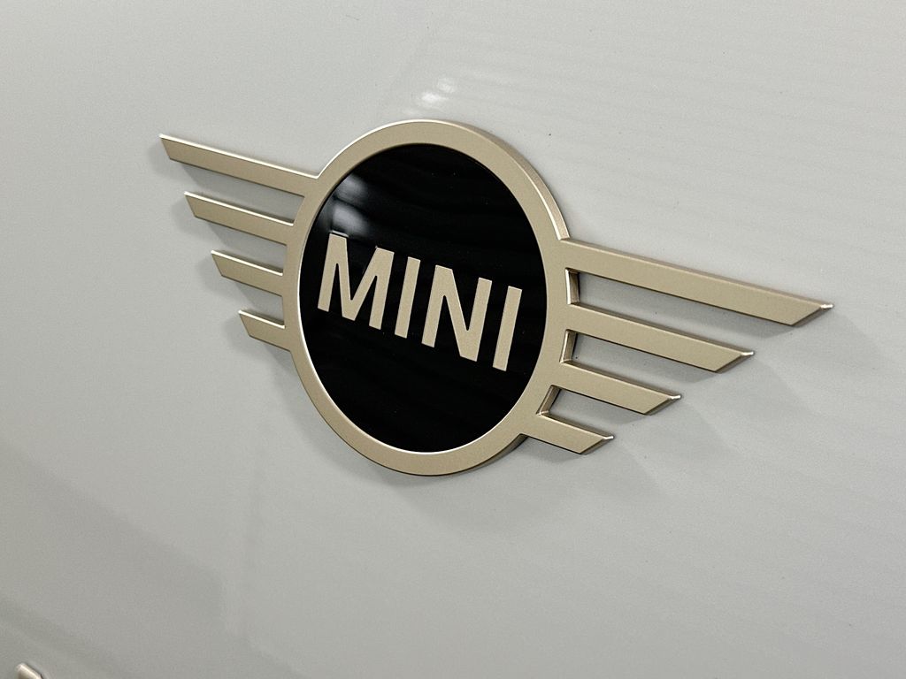 Thumbnail: 2027 MINI Cooper Countryman - 22