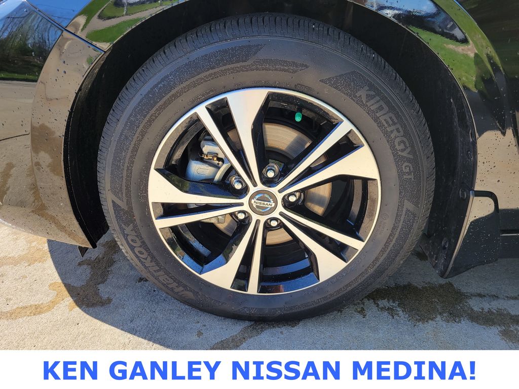 2023 Nissan Sentra SV photo