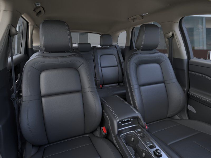 New 2025 White Lincoln Premiere image 10