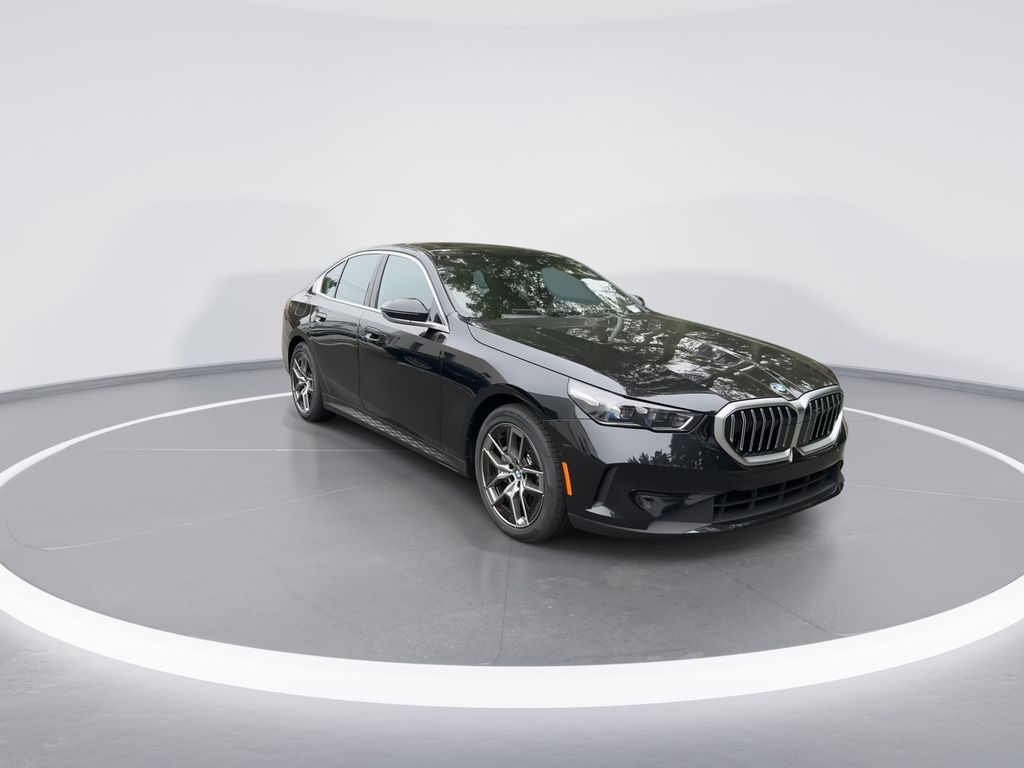 Thumbnail: 2026 BMW 5 Series - 2