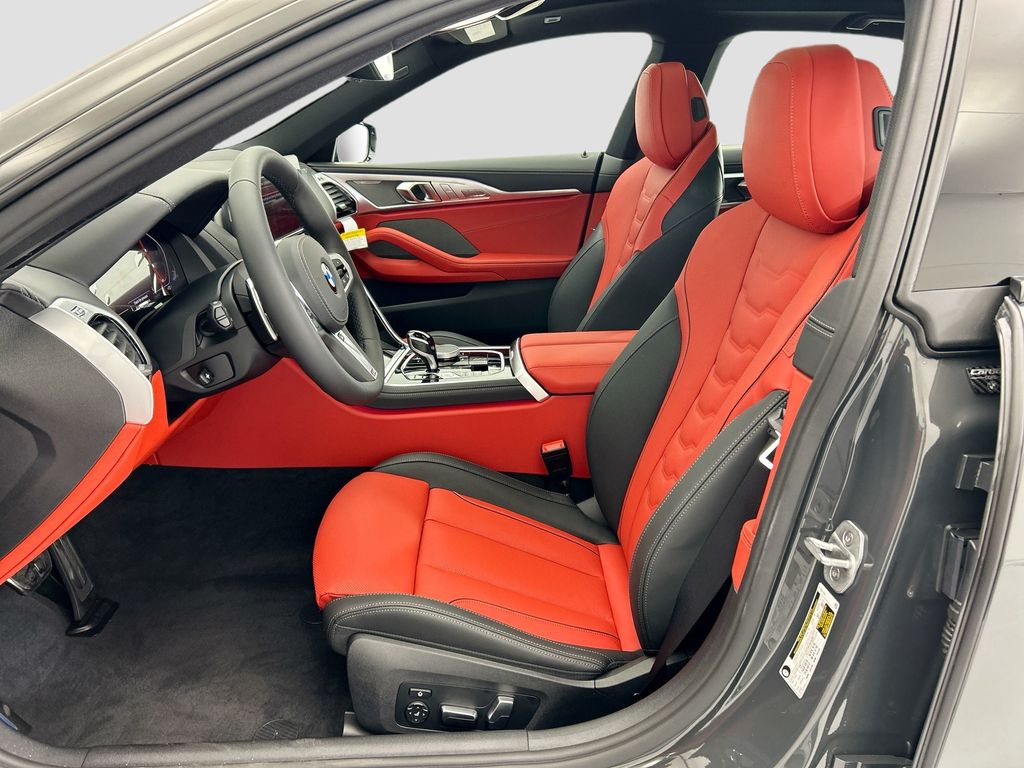 Thumbnail: 2026 BMW 8 Series - 18