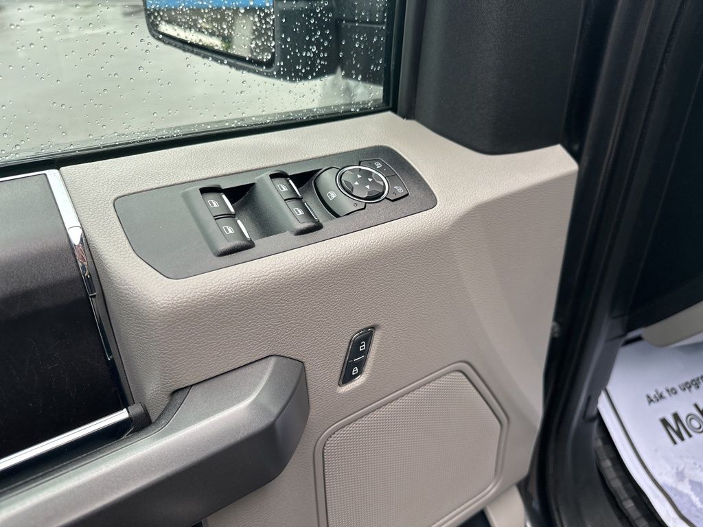 2018 Ford F-150 XLT photo