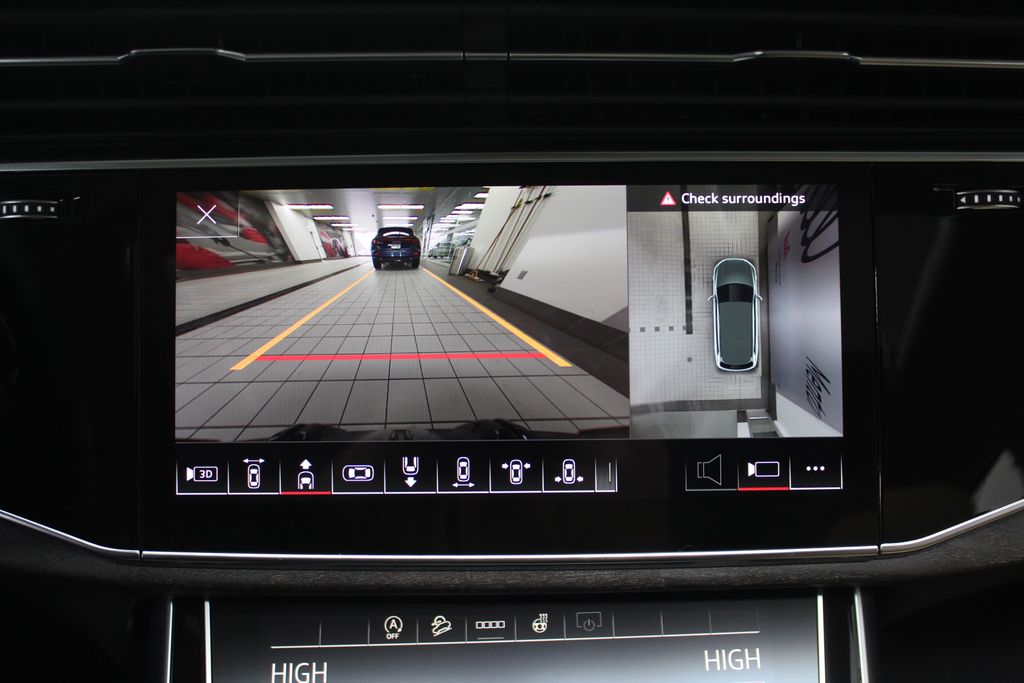 Thumbnail: 2026 Audi Q7 - 24