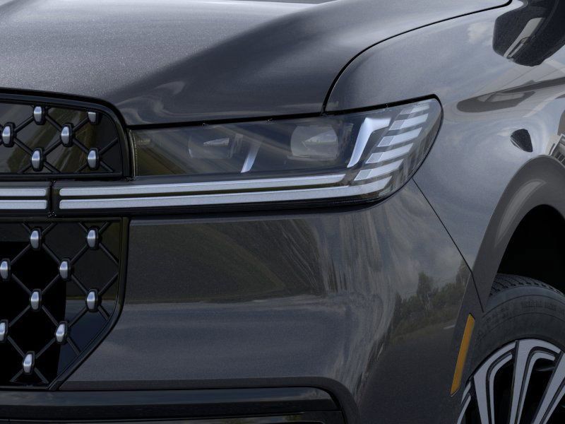 Thumbnail: 2025 Lincoln Navigator - 18