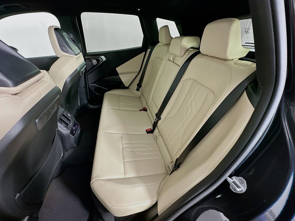 Thumbnail: 2026 BMW X3 - 17