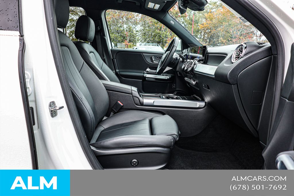 Used 2024 White Mercedes-Benz 250+ image 22