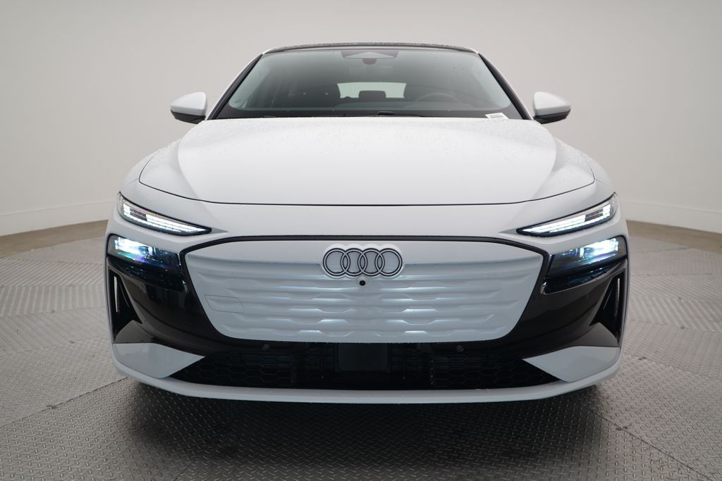 Thumbnail: 2025 Audi e-tron - 5