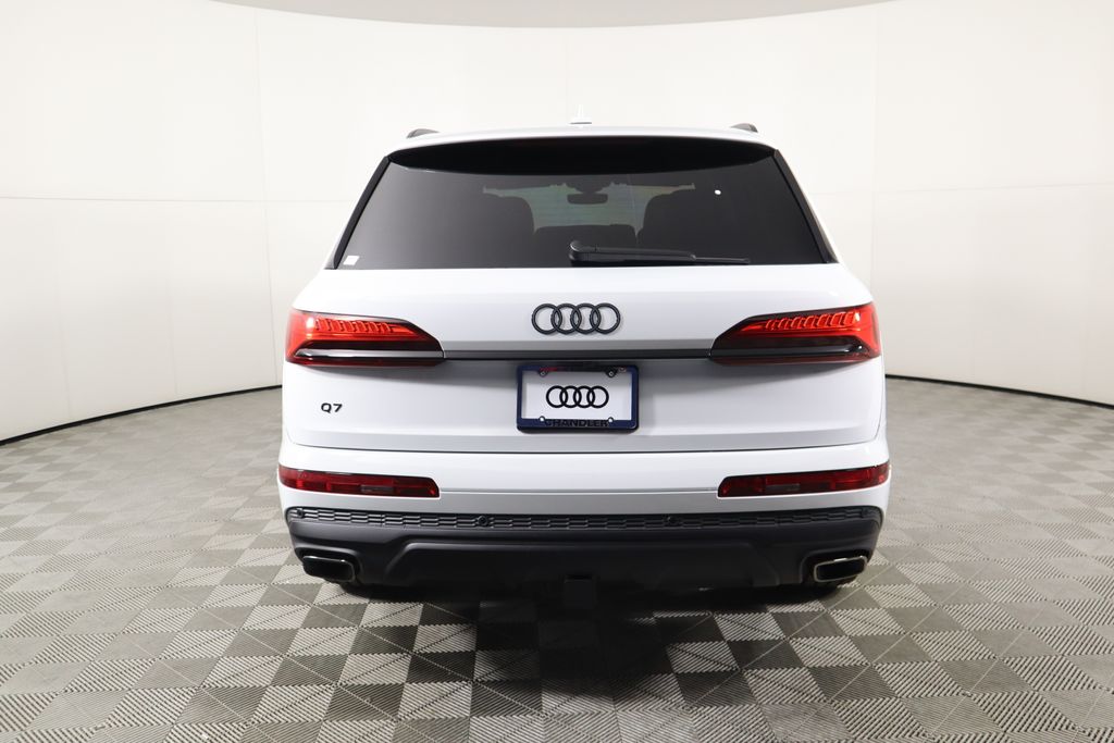 2025 Audi Q7  6