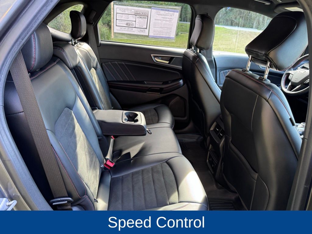 2022 Ford Edge ST-Line