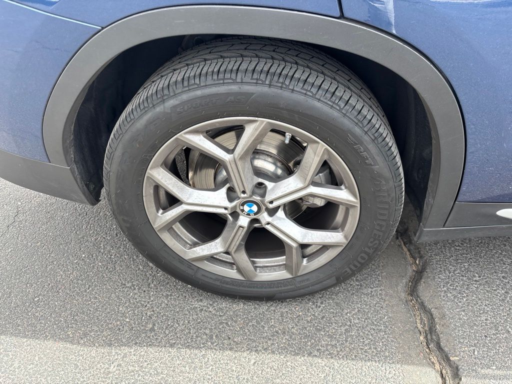 Thumbnail: 2022 BMW X3 - 10