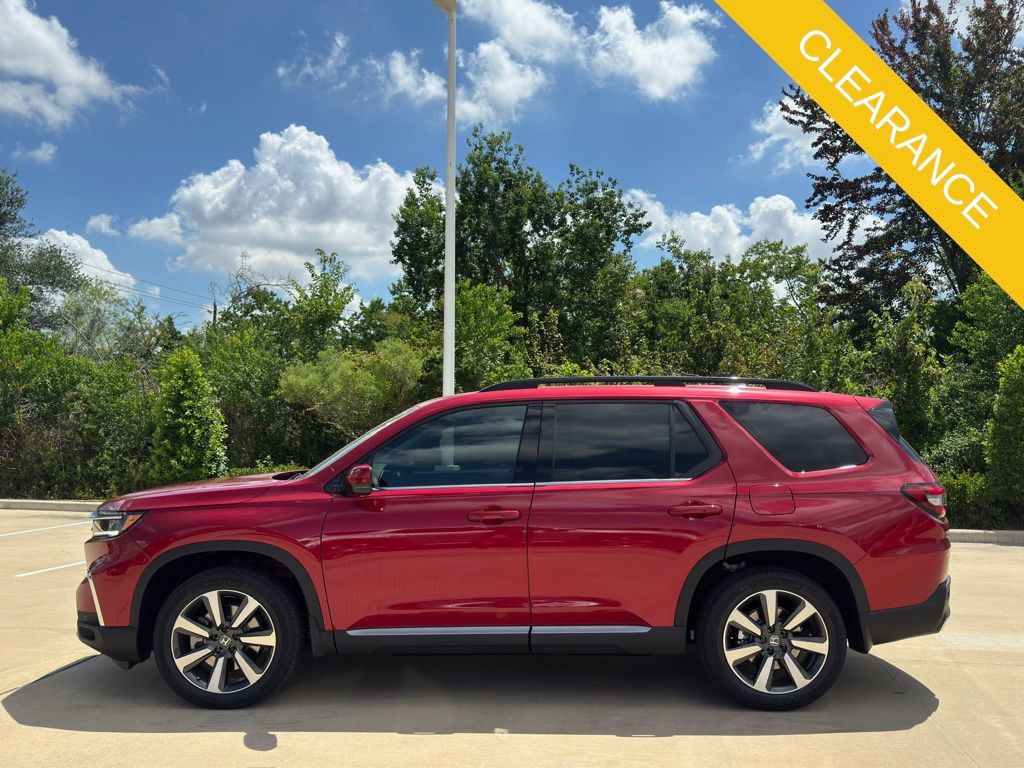 2025 Honda Pilot Touring Red at Community Honda