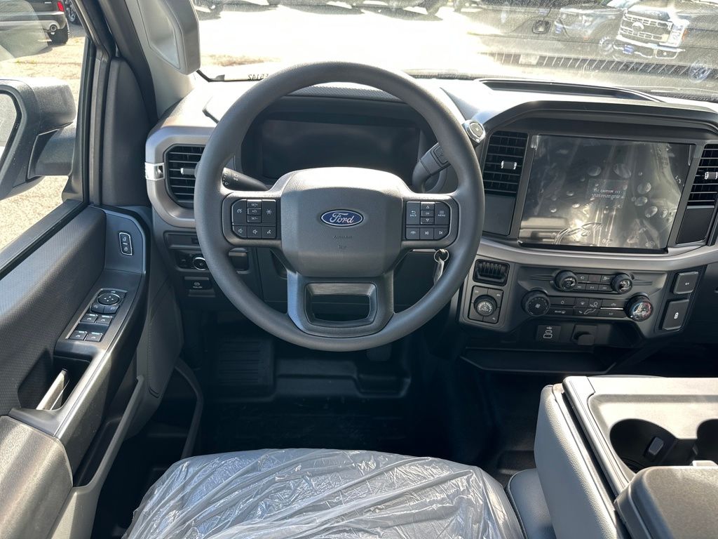 New 2025 Ford F-150 SuperCrew 5.5' Box XL