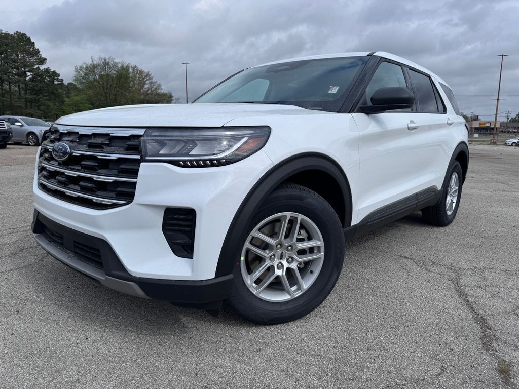 White 2026 Ford Explorer Active RWD SUV / Crossover Rear-Wheel Drive Automatic