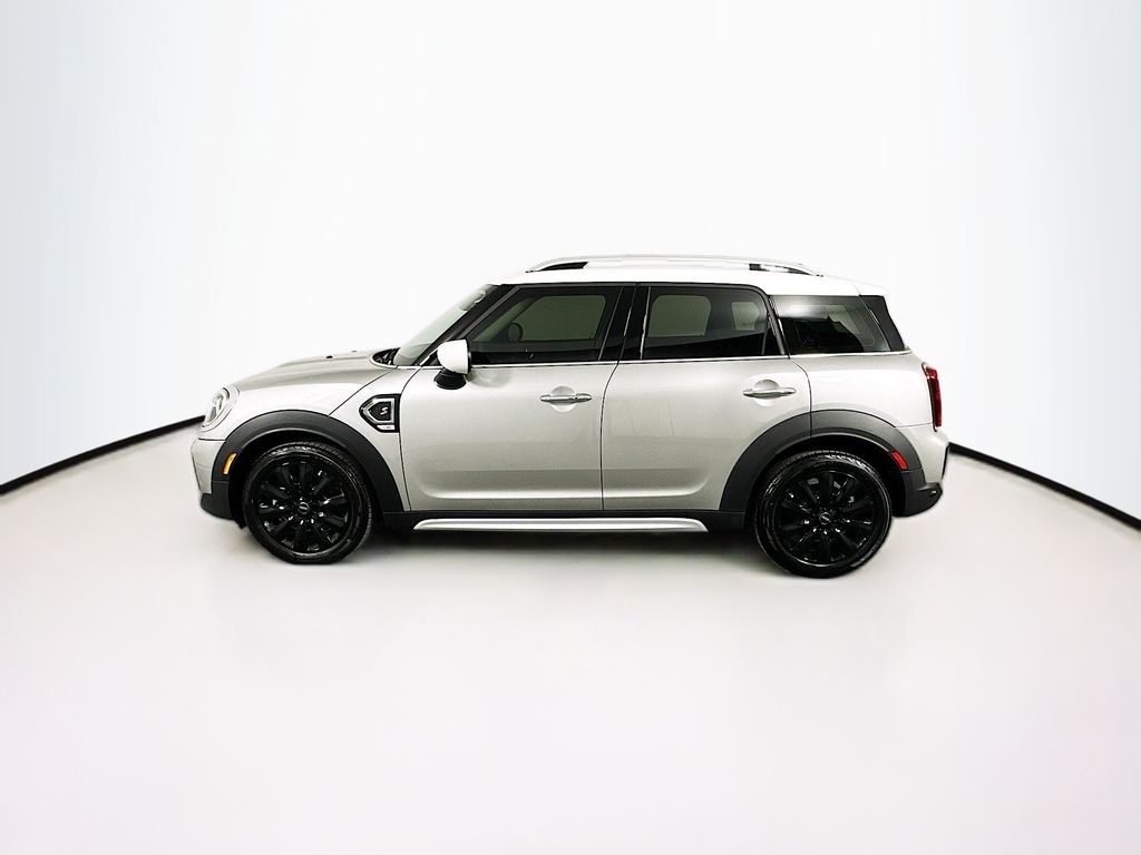 2024 MINI Cooper Countryman Iconic 8