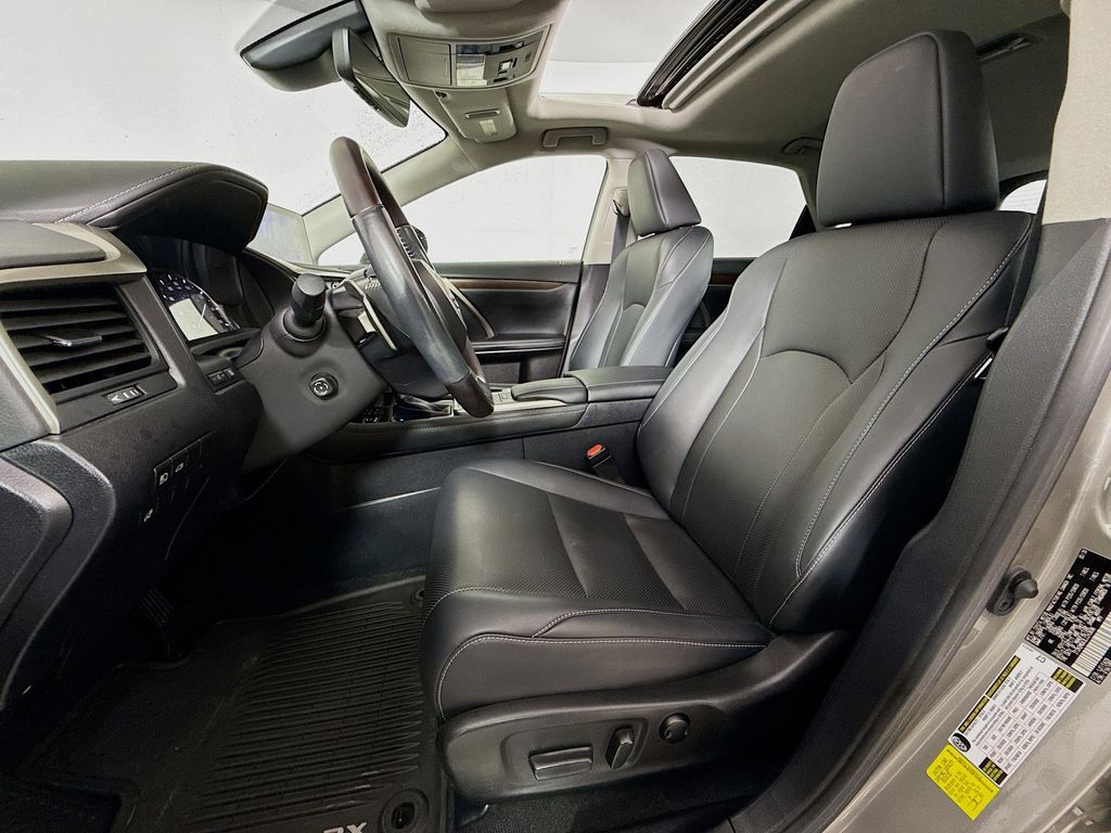 Thumbnail: 2020 Lexus RX - 22