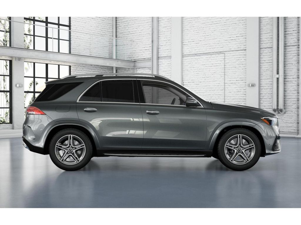 Thumbnail: 2026 Mercedes-Benz GLE - 2