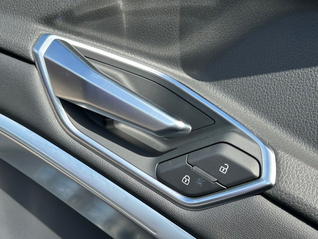 Used 2019 Gray Audi Premium Plus image 62