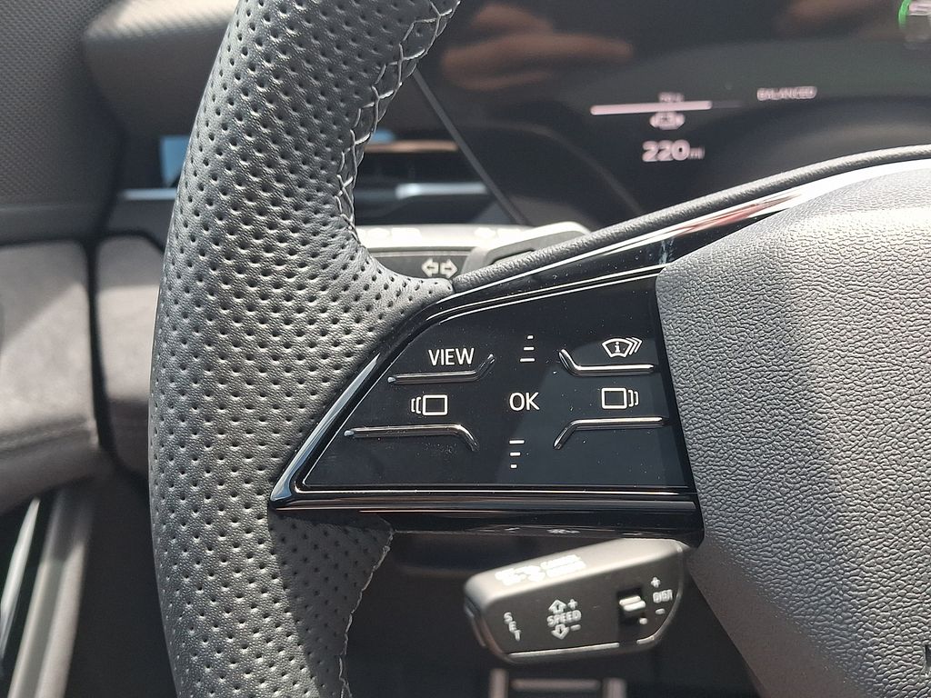 Thumbnail: 2025 Audi SQ6 e-tron - 20
