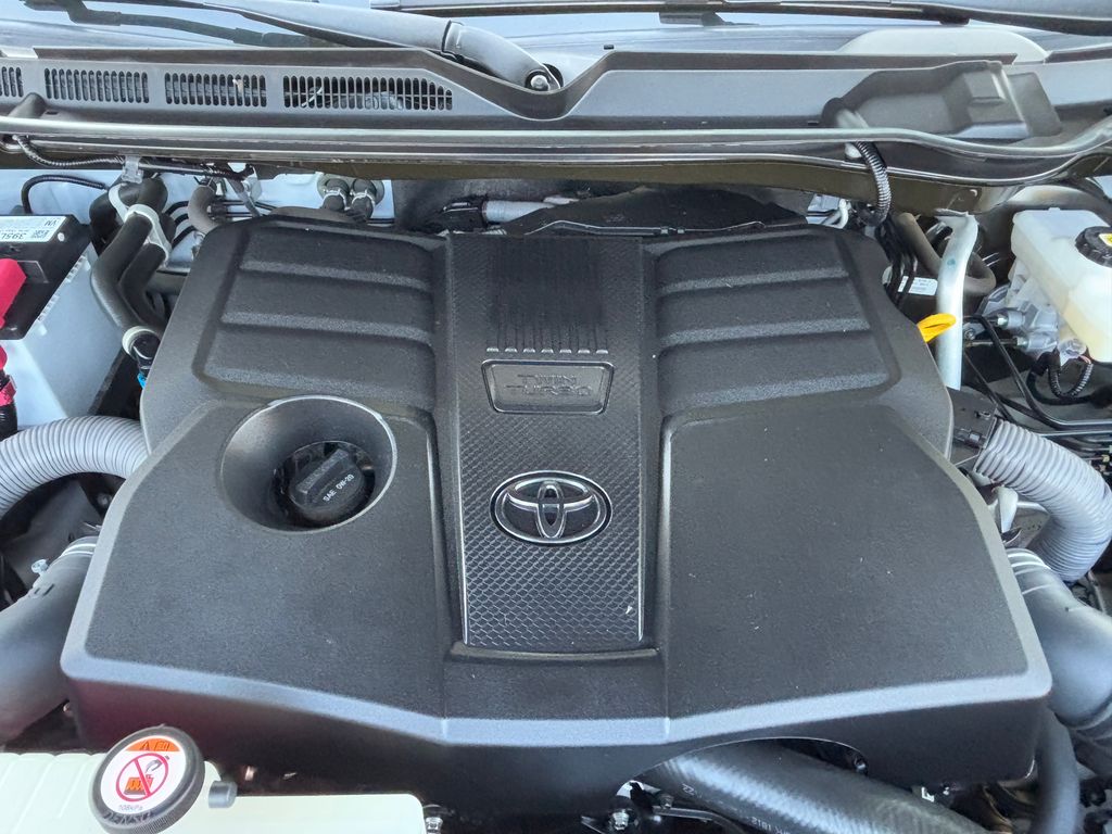 Thumbnail: 2022 Toyota Tundra - 30